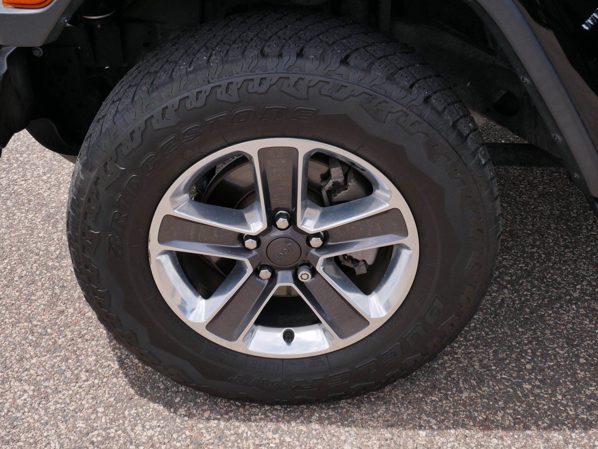Used 2020 Jeep Wrangler Unlimited Sahara AWD/4WD image 15