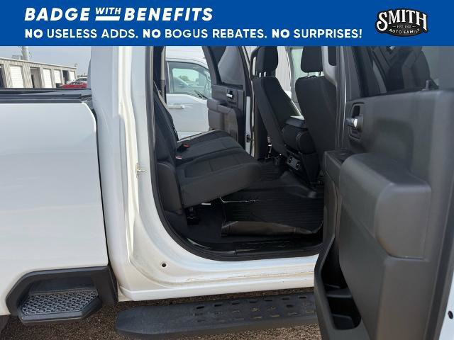 Used 2022 Chevrolet Silverado 2500 Custom w/ Custom Value Package AWD/4WD image 12