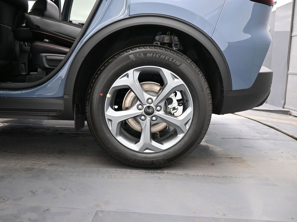 Certified 2025 Ford Escape ST-Line w/ Equipment Group 301A image 47