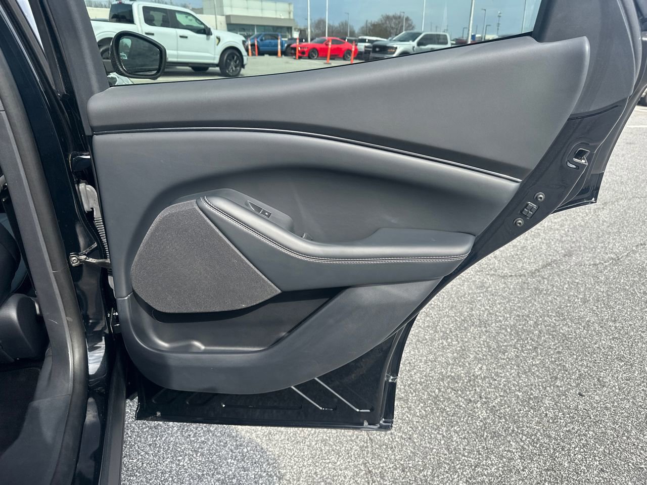 Certified 2025 Ford Mustang Mach-E Select w/ Comfort Package Lite image 19