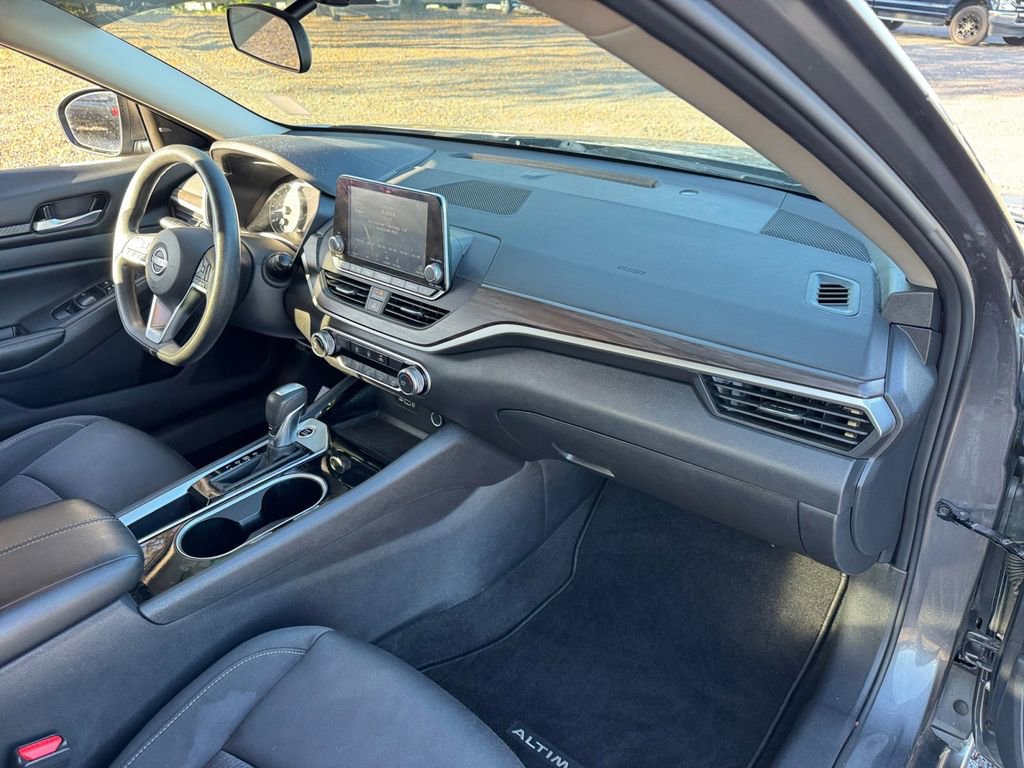 Used 2024 Nissan Altima 2.5 SV image 20