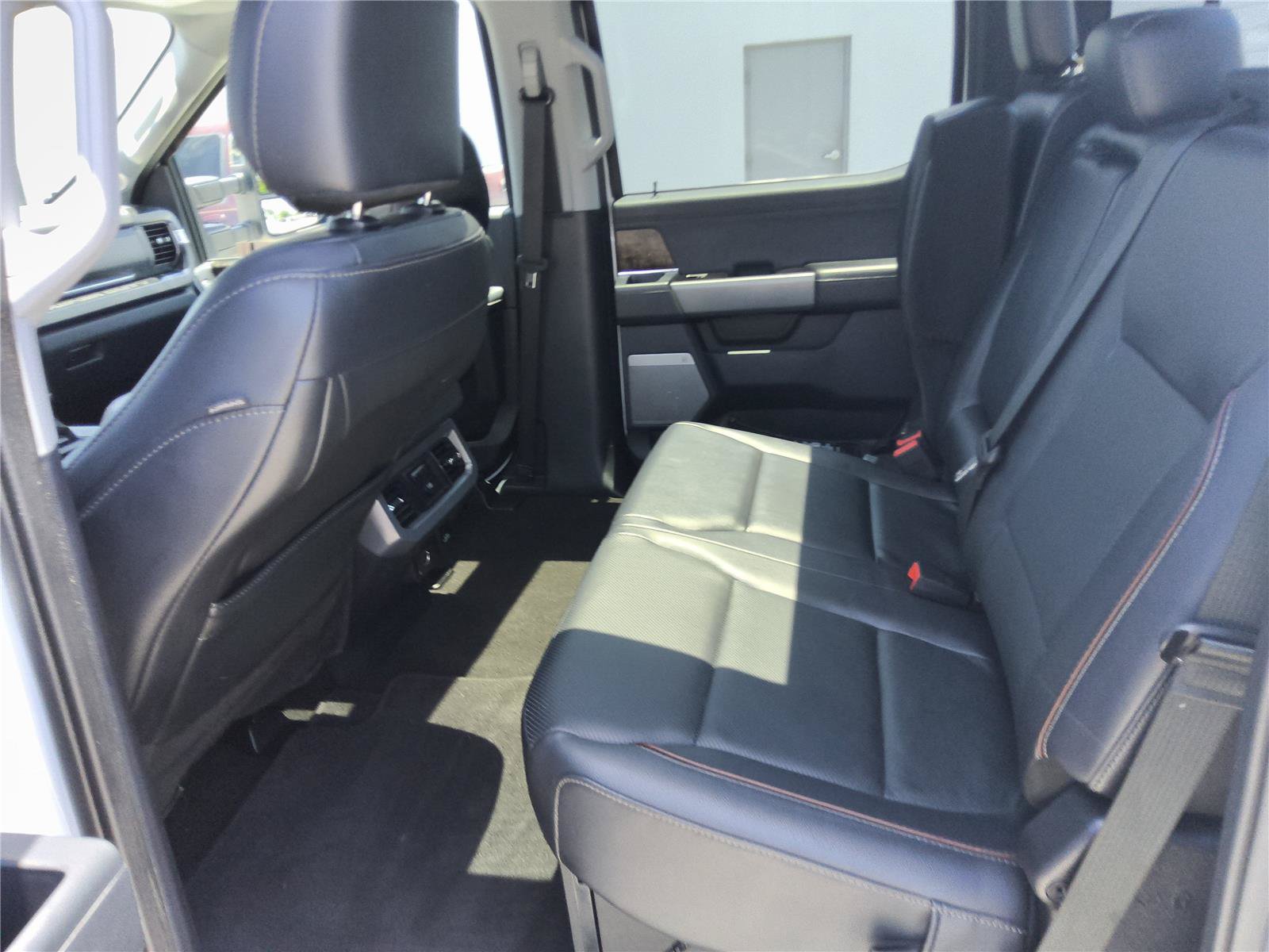 Certified 2024 Ford F350 Lariat w/ Lariat Ultimate Package AWD/4WD image 18