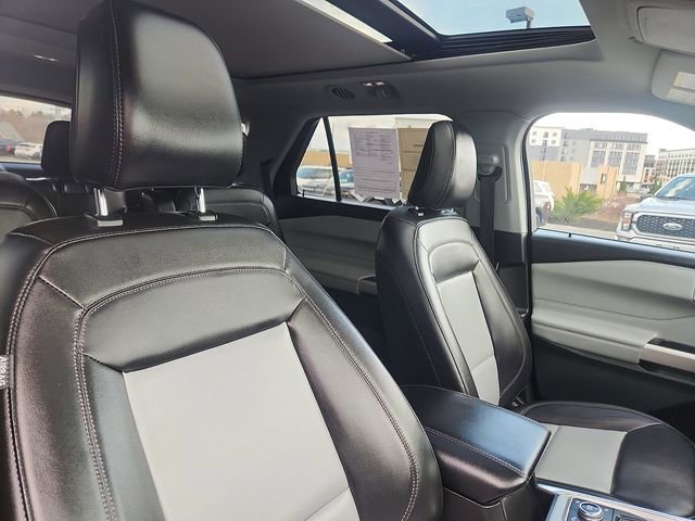 Certified 2023 Ford Explorer XLT w/ Equipment Group 202A image 34