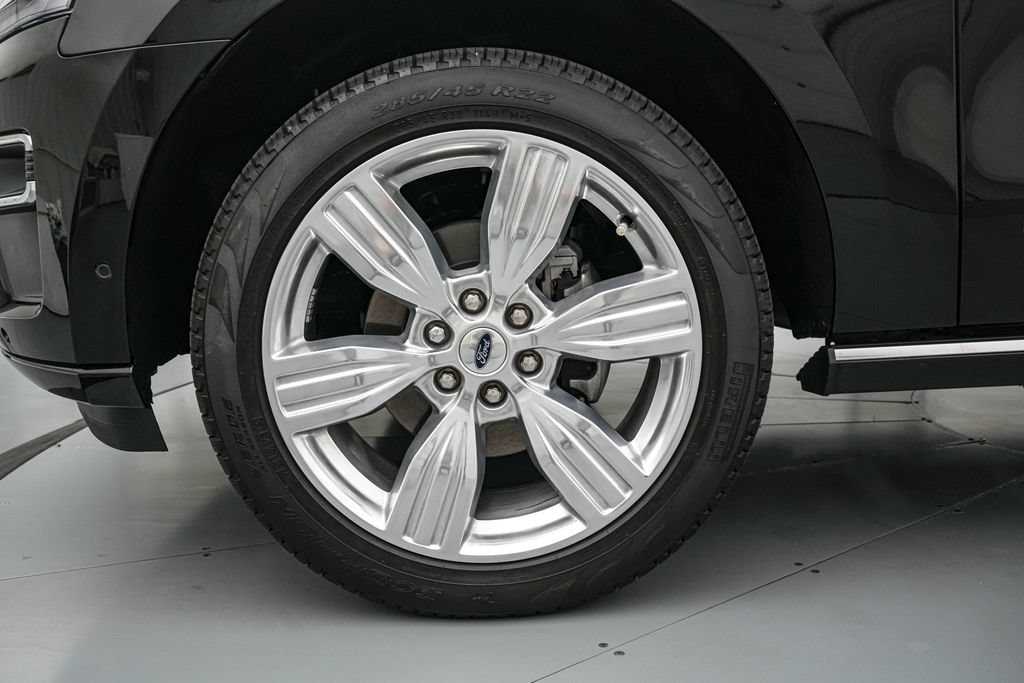 Certified 2024 Ford Expedition Platinum AWD/4WD image 10