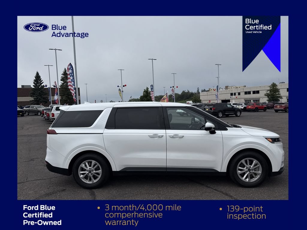 Used 2024 Kia Carnival LX FWD image 6