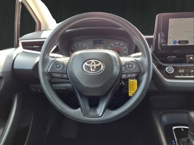Used 2025 Toyota Corolla LE FWD image 21