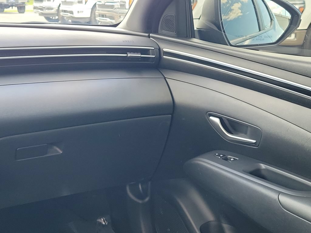 Used 2024 Hyundai Santa Cruz SEL FWD image 16