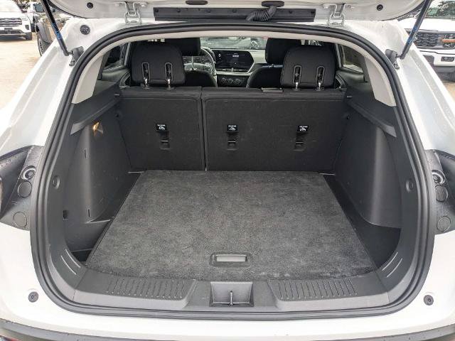 Used 2026 Chevrolet Trax LS FWD image 13