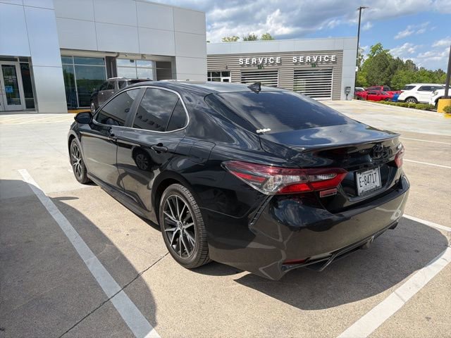 Used 2023 Toyota Camry SE w/ Convenience Package FWD image 18