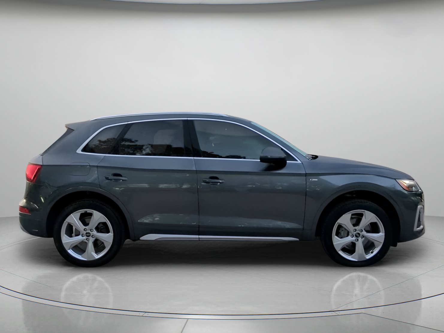 Used 2022 Audi Q5 2.0T Premium Plus w/ Premium Plus Package AWD/4WD image 33