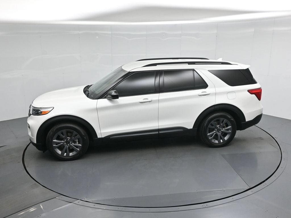 Certified 2023 Ford Explorer XLT w/ Equipment Group 202A RWD image 42