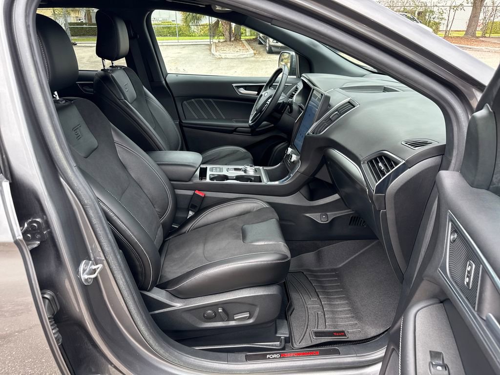 Certified 2021 Ford Edge ST w/ Equipment Group 401A image 28