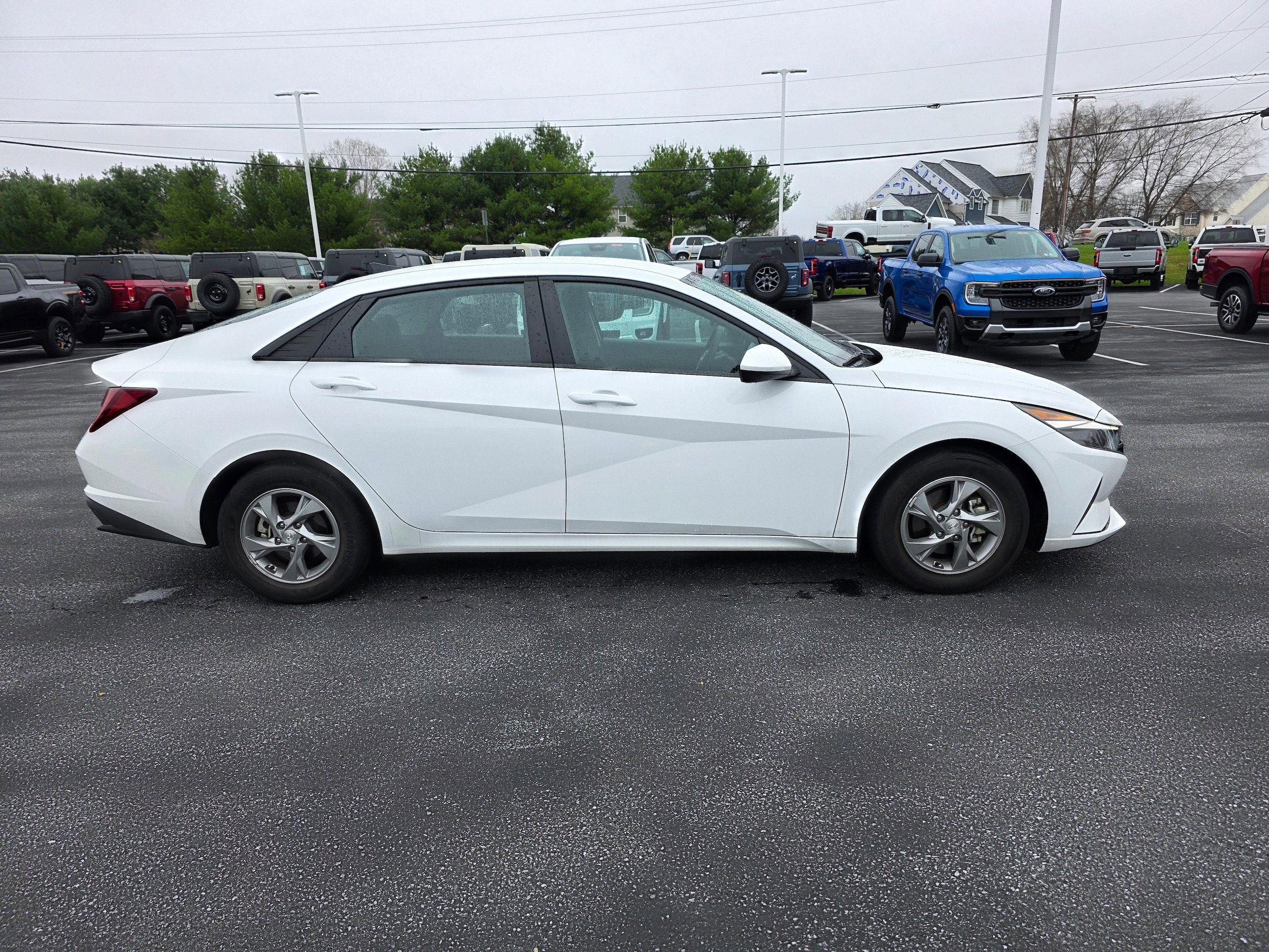 Used 2023 Hyundai Elantra SE FWD video 2