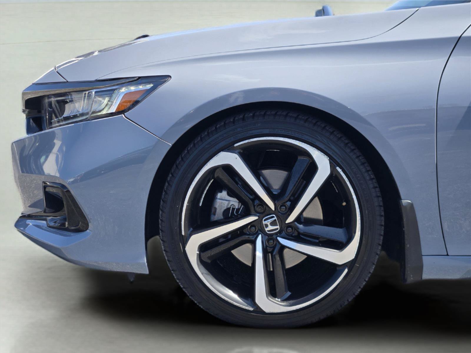 Used 2022 Honda Accord Sport image 9
