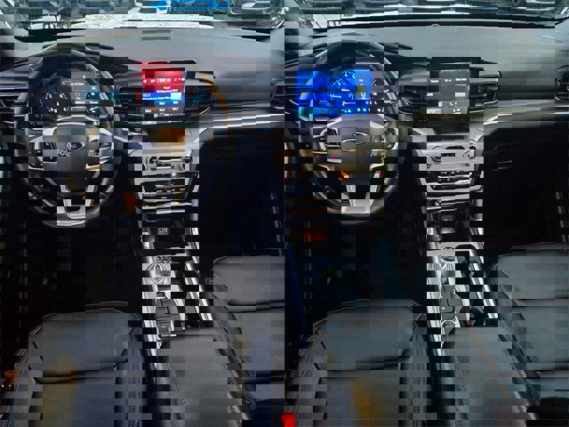 Certified 2023 Ford Explorer XLT w/ Equipment Group 202A image 6