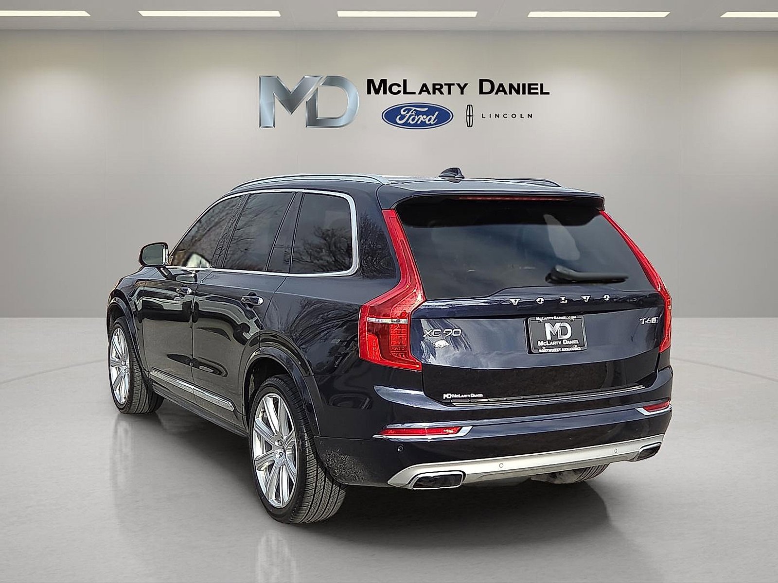 Used 2019 Volvo XC90 T6 Inscription w/ Protection Package Premier image 4