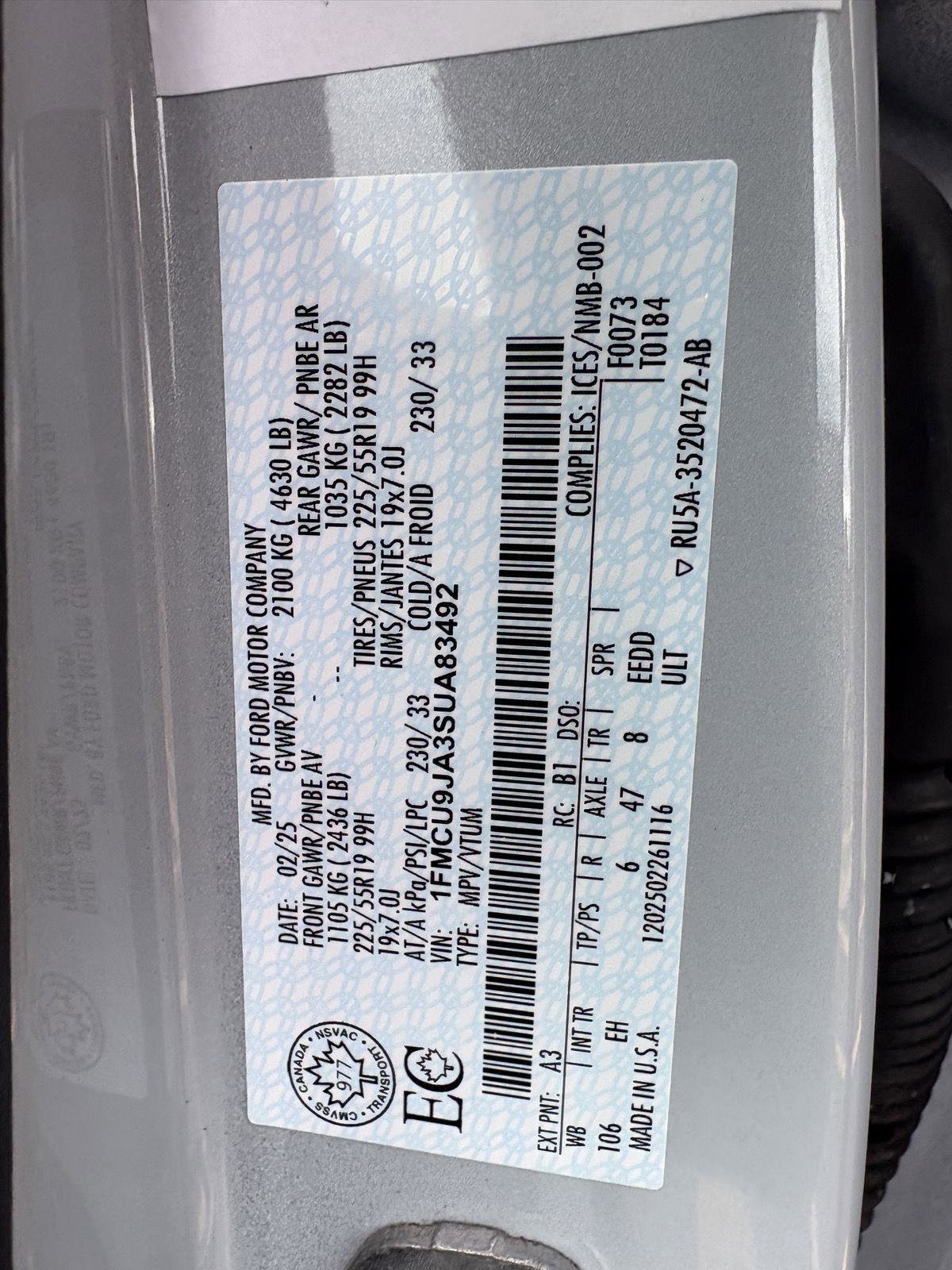 Certified 2025 Ford Escape Platinum AWD/4WD image 17