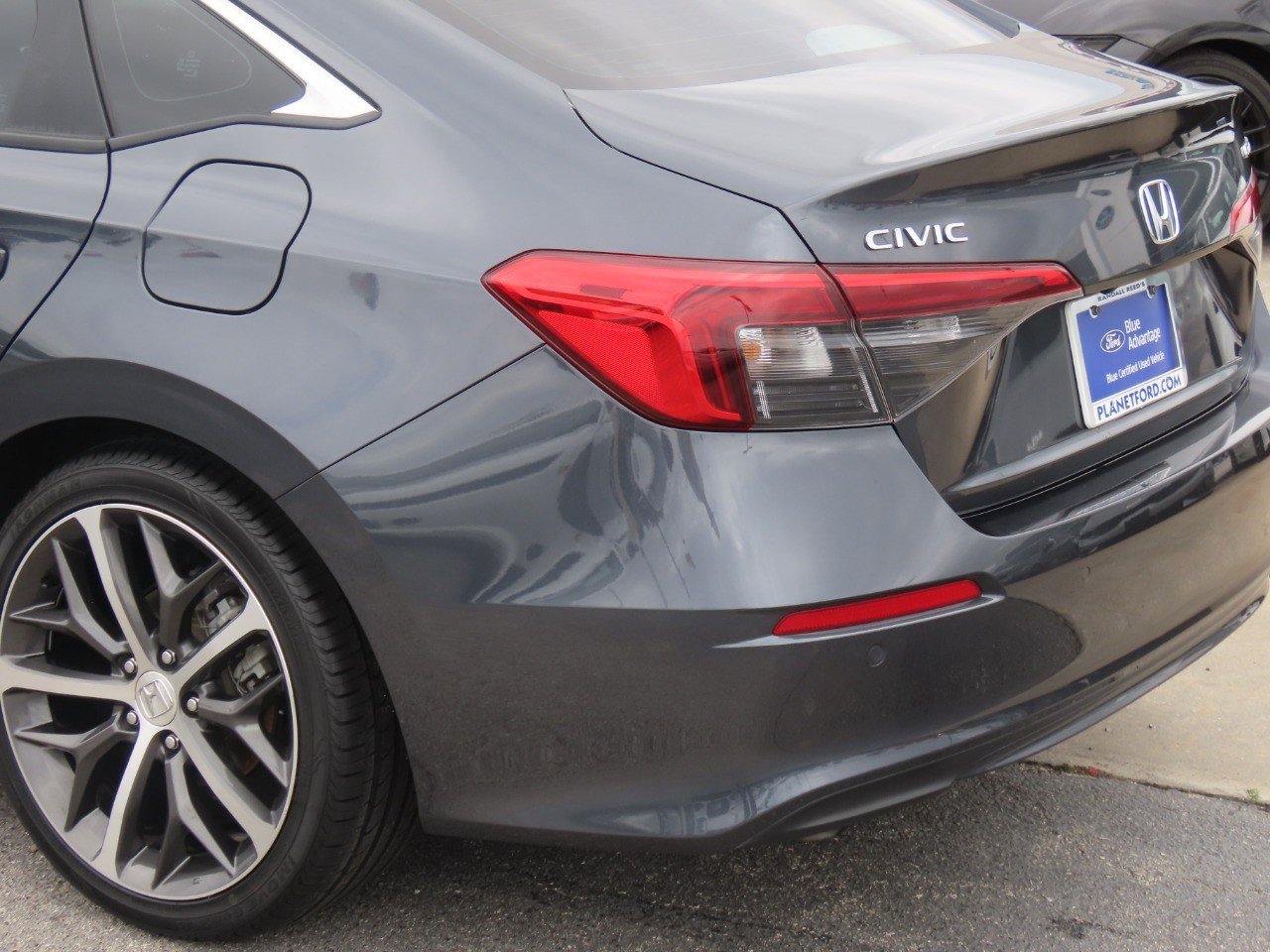 Used 2023 Honda Civic Touring image 15