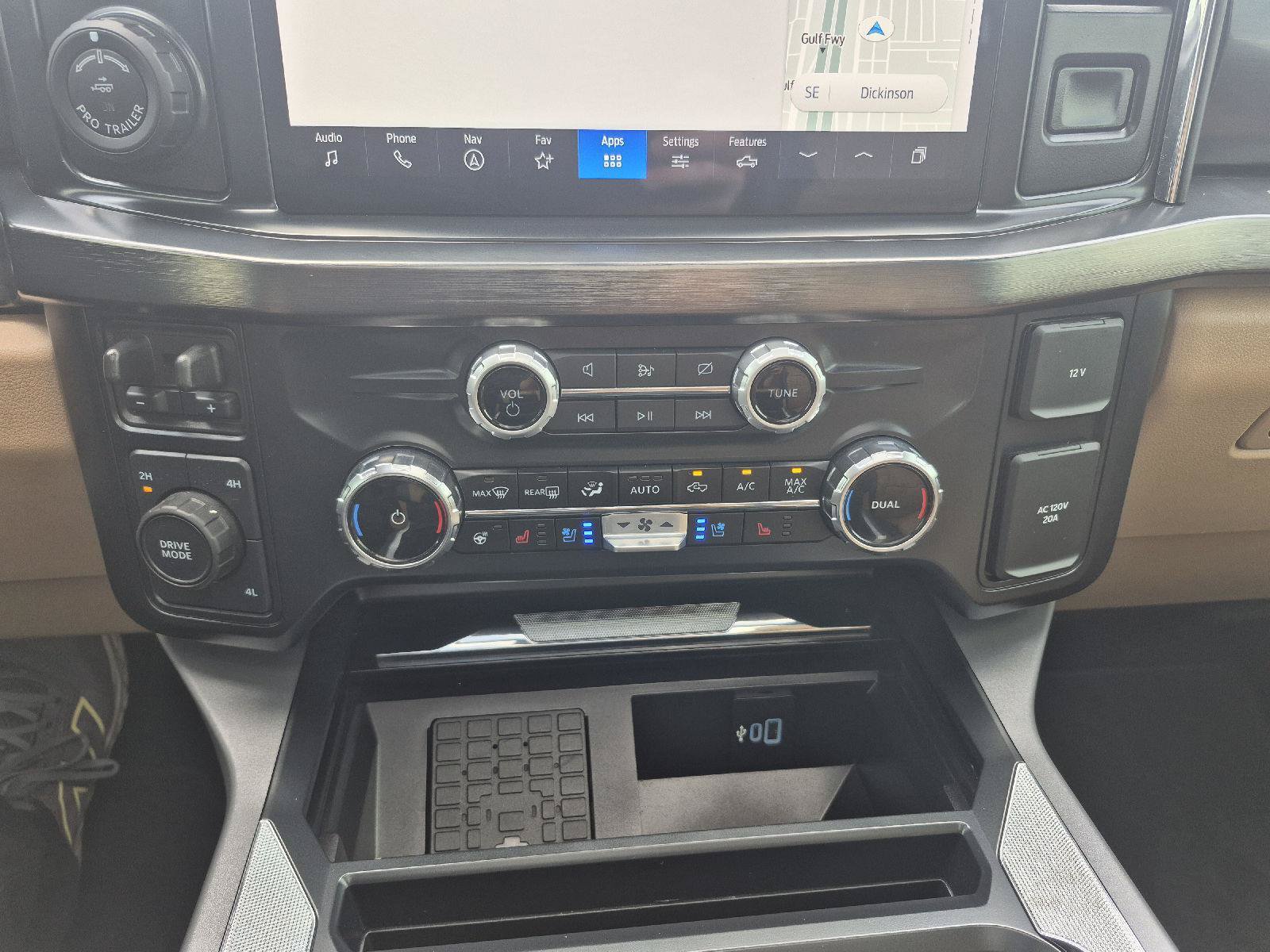 Certified 2024 Ford F450 Lariat w/ Lariat Ultimate Package AWD/4WD image 5