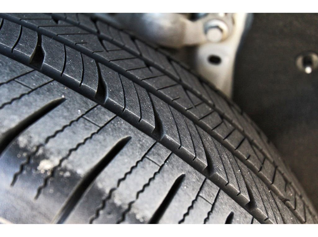 Certified 2023 Ford Explorer XLT w/ Equipment Group 202A image 31