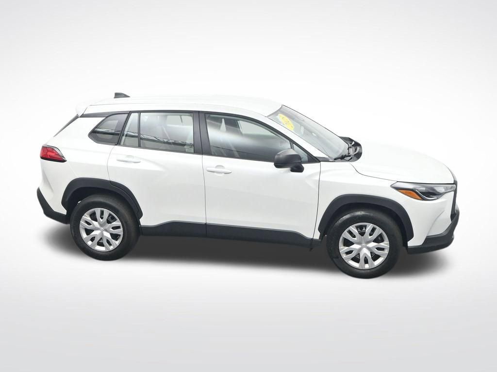 Used 2025 Toyota Corolla Cross L FWD image 27