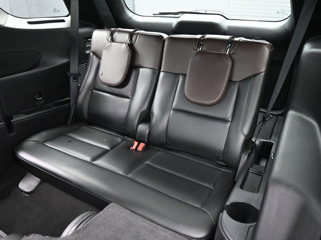 Certified 2022 Ford Explorer Platinum w/ Technology Package image 23