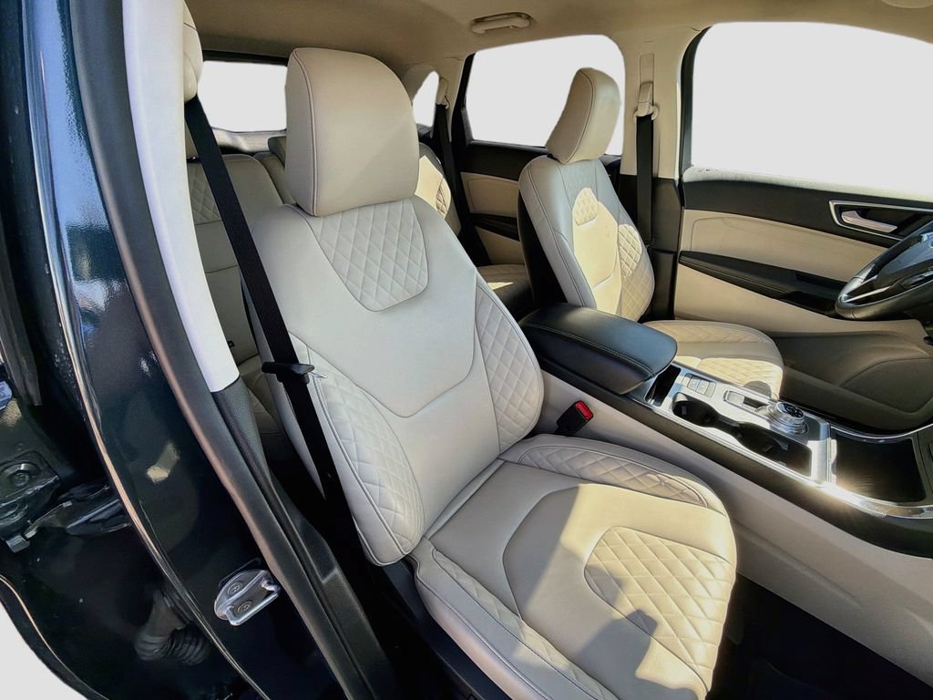 Certified 2024 Ford Edge Titanium AWD/4WD image 29