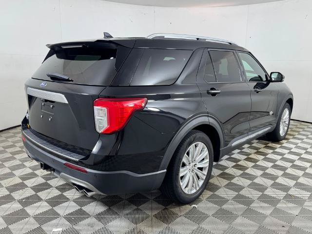 Certified 2022 Ford Explorer King Ranch w/ Premium Technology Package RWD image 3