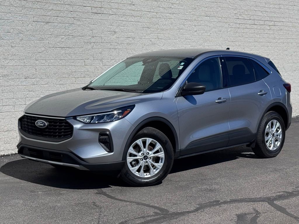 Certified 2023 Ford Escape Active AWD/4WD image 2