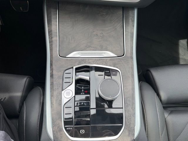Used 2024 BMW X5 sDrive40i w/ M Sport Package RWD image 15