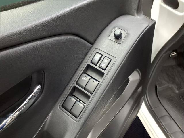 Used 2025 Nissan Frontier SV AWD/4WD image 19