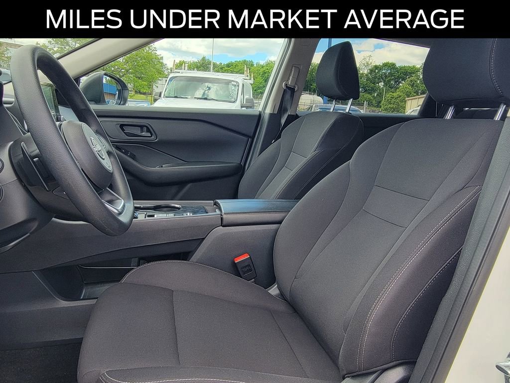 Used 2024 Nissan Rogue S FWD image 14