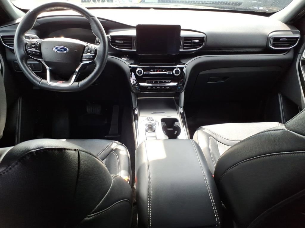 Certified 2022 Ford Explorer ST w/ Equipment Group 401A AWD/4WD image 9