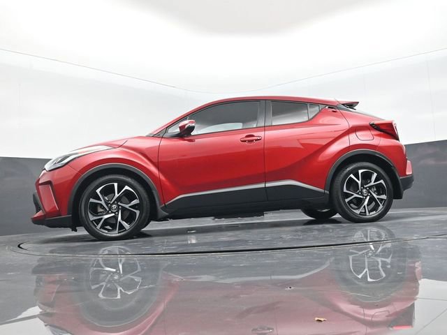 Used 2022 Toyota C-HR XLE image 6