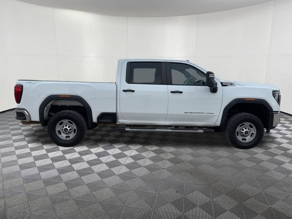 Used 2024 GMC Sierra 2500 Pro w/ Convenience Package image 6