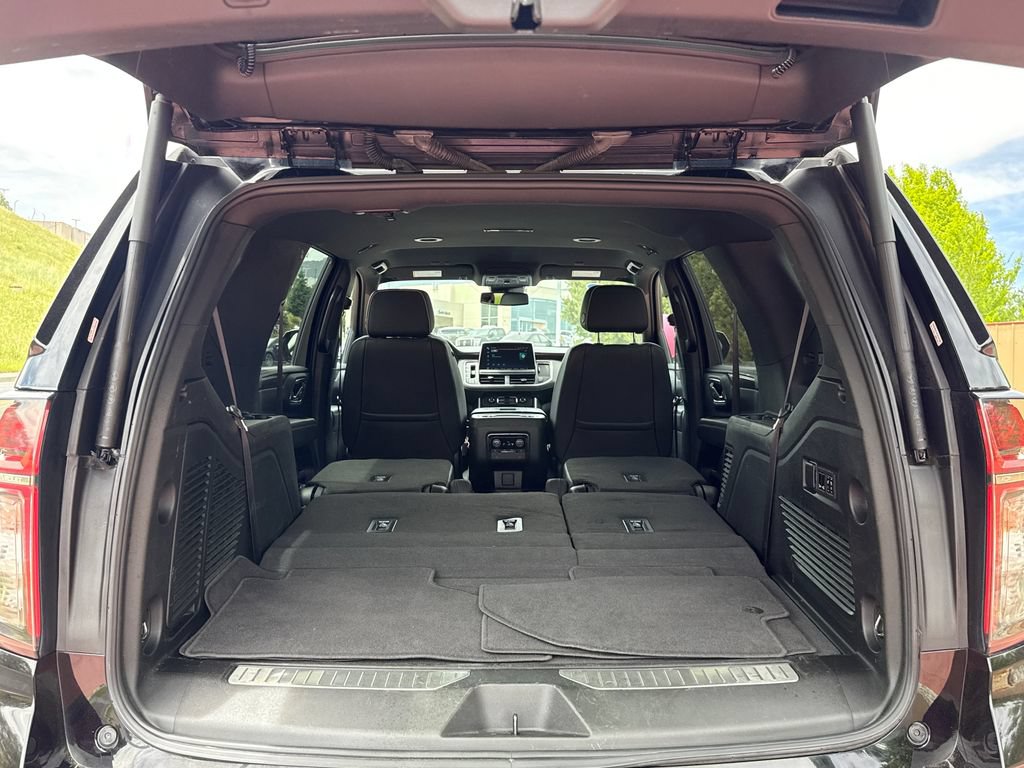 Used 2024 Chevrolet Tahoe Premier AWD/4WD image 8