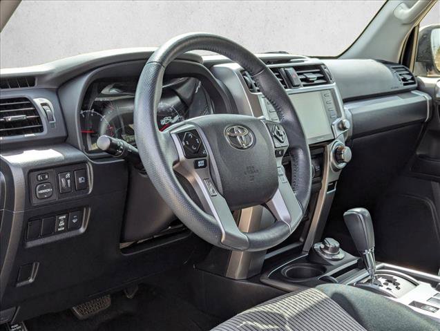 Used 2022 Toyota 4Runner SR5 AWD/4WD image 10
