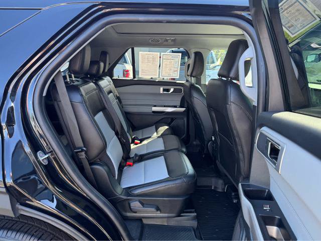 Certified 2023 Ford Explorer XLT w/ Equipment Group 202A AWD/4WD image 13