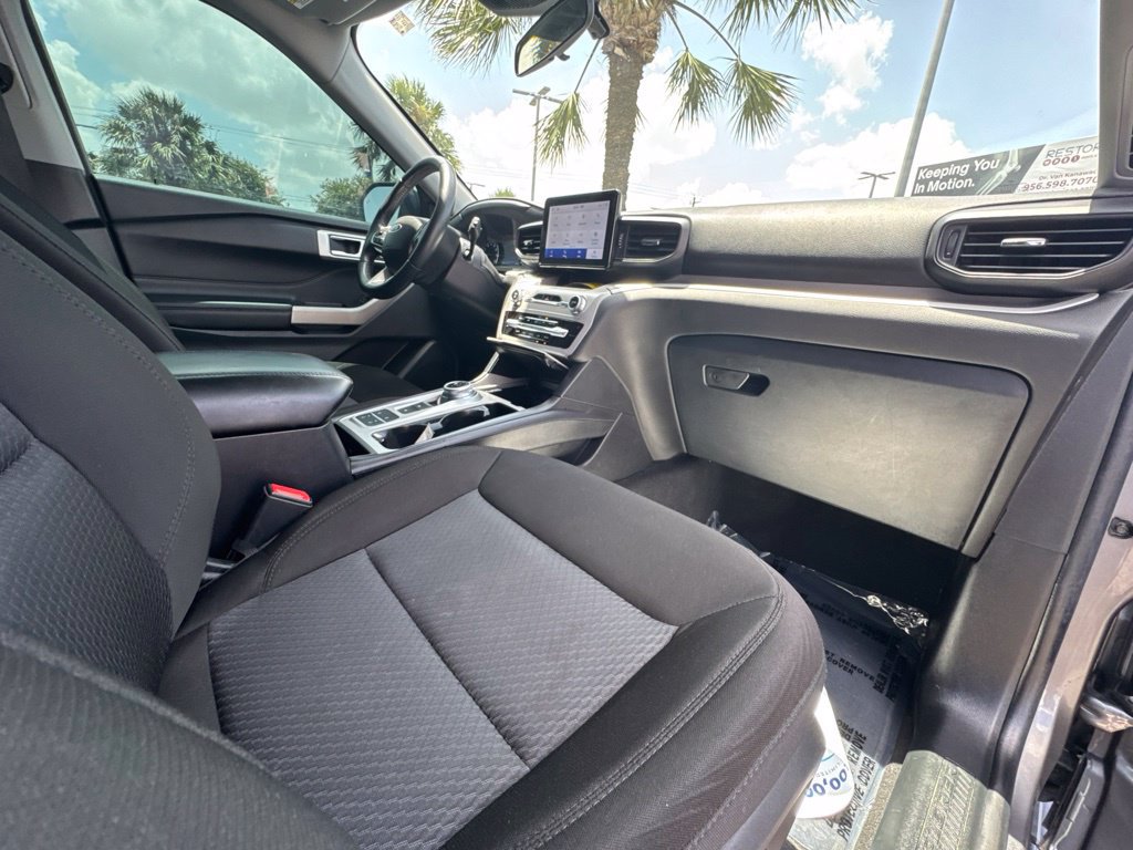 Certified 2023 Ford Explorer XLT RWD image 24