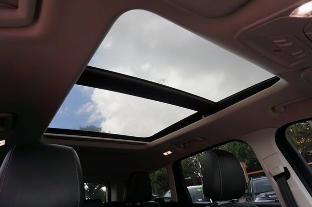 Certified 2018 Ford Escape Titanium FWD image 12