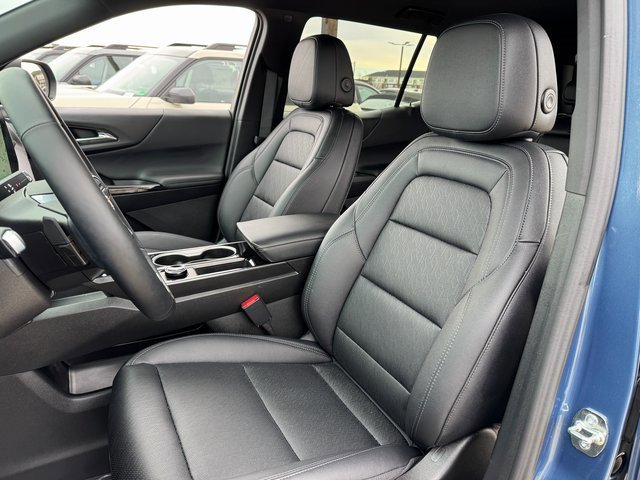 Used 2026 Chevrolet Equinox LT w/ Convenience Package II image 14