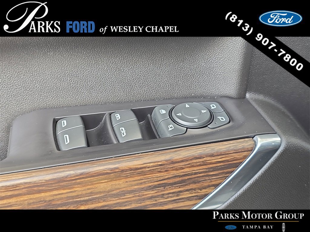 Used 2019 Chevrolet Silverado 1500 High Country w/ Technology Package image 17