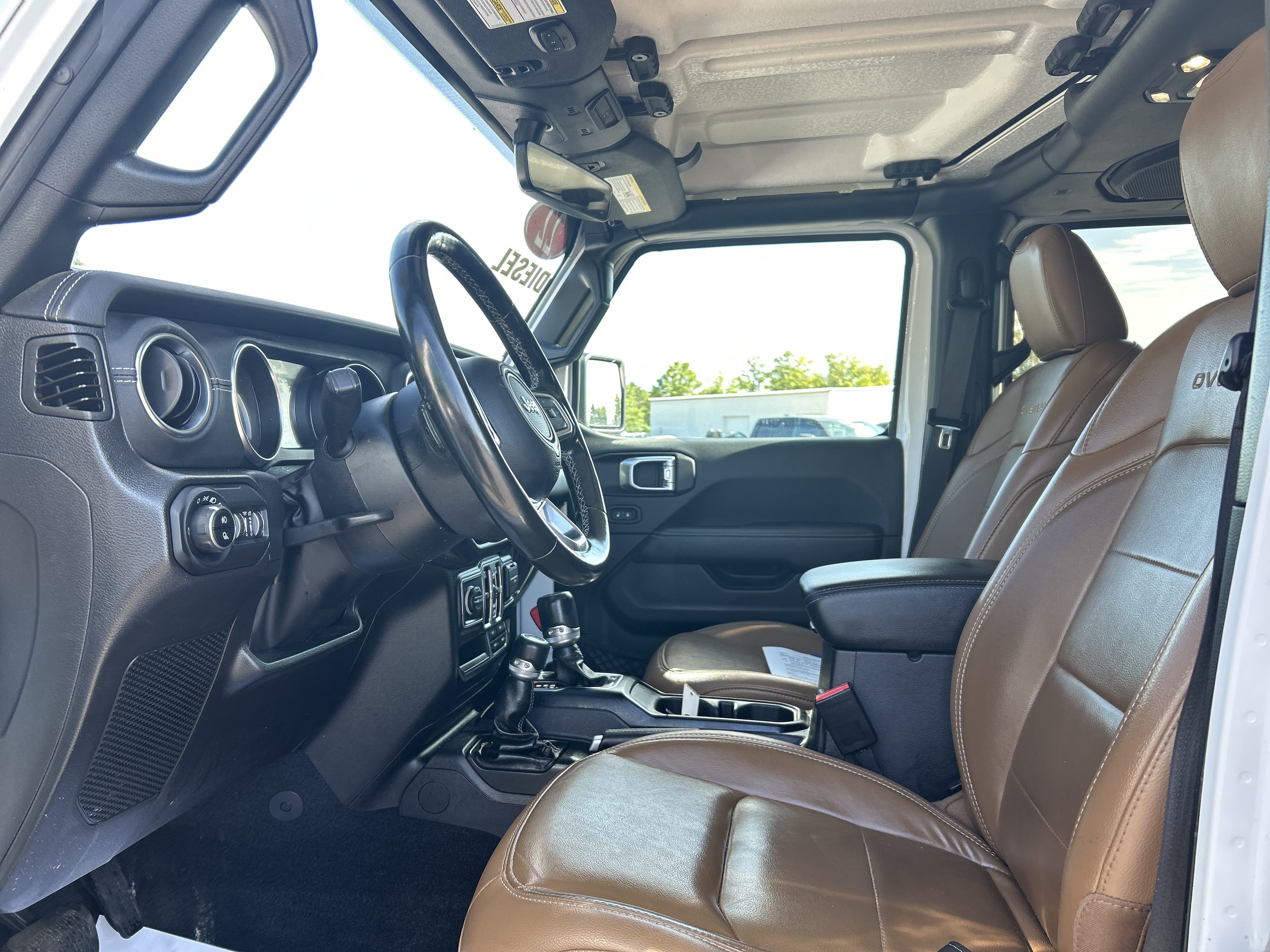 Used 2022 Jeep Gladiator Overland w/ Popular Equipment Package AWD/4WD image 12