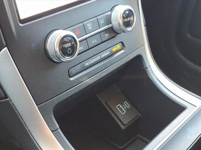 Certified 2024 Ford Edge SE image 12