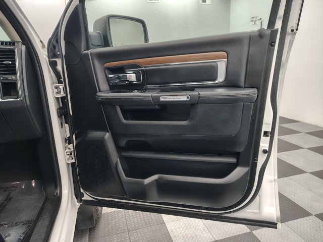 Used 2017 RAM 1500 Laramie w/ Convenience Group AWD/4WD image 27