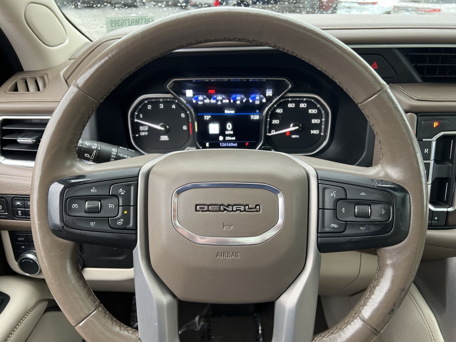 Used 2021 GMC Yukon XL Denali w/ Denali Premium Package AWD/4WD image 16