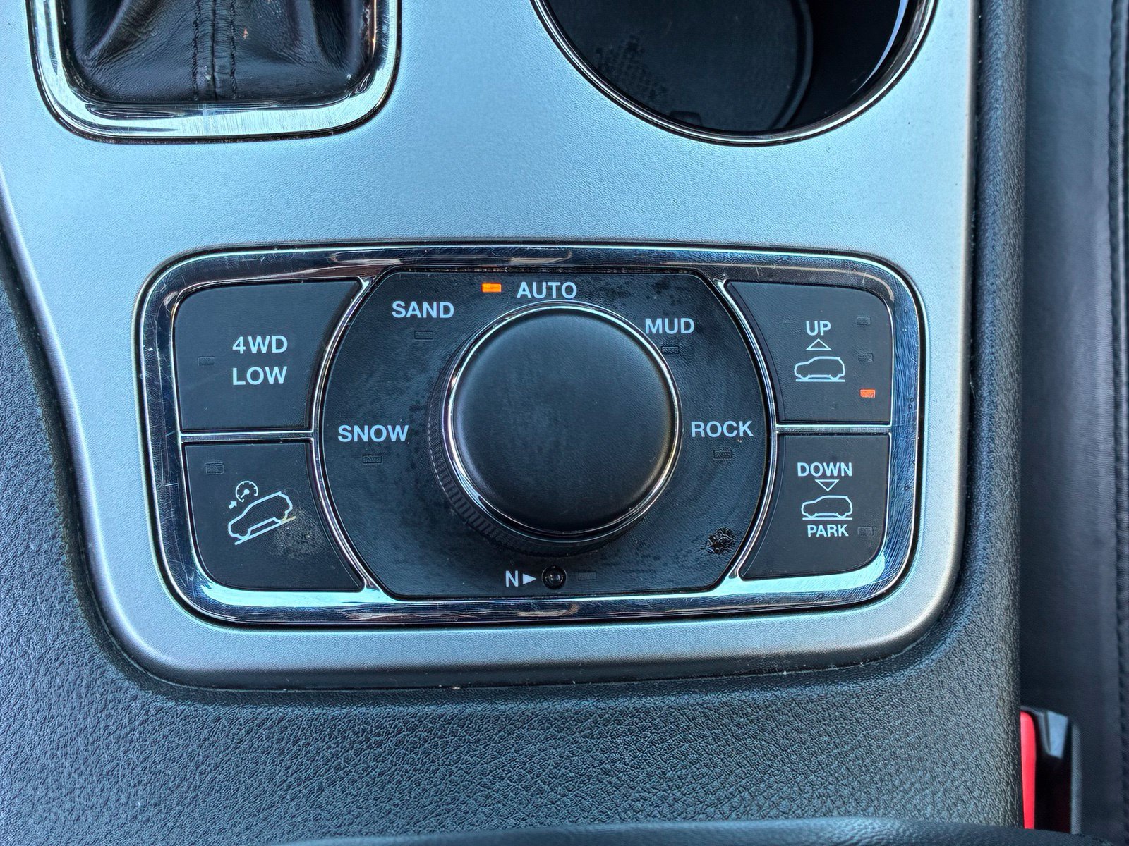 Used 2018 Jeep Grand Cherokee High Altitude AWD/4WD image 25