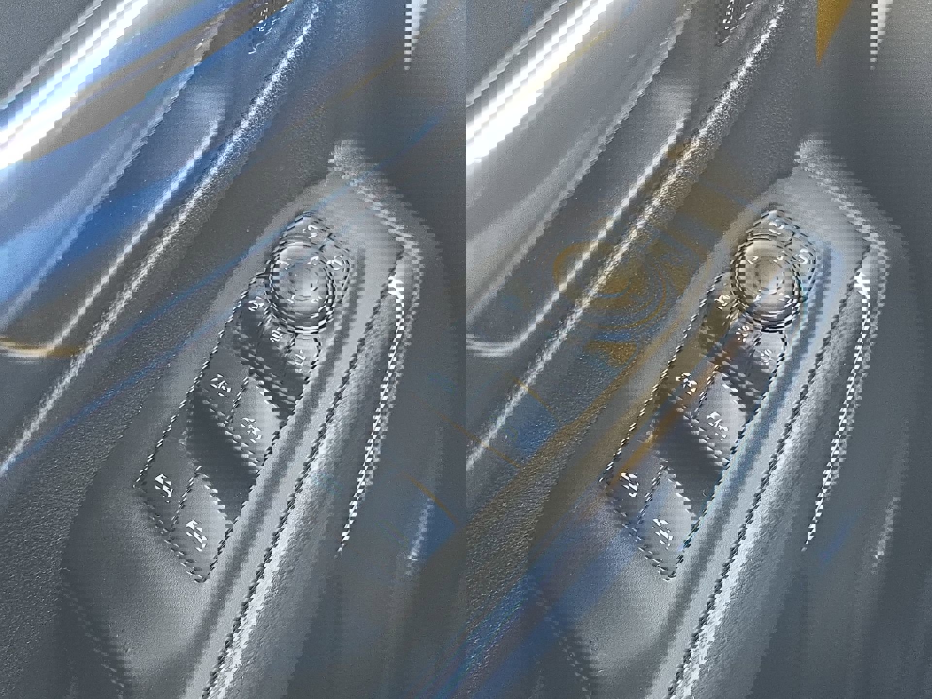 Used 2022 Chevrolet Silverado 2500 LTZ w/ LTZ Premium Package image 14