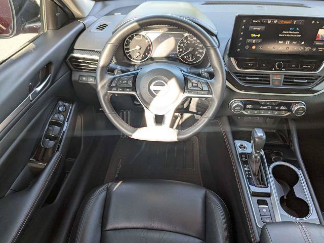 Used 2024 Nissan Altima 2.0 SR FWD image 16