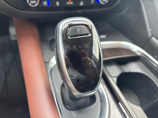 Used 2021 Buick Enclave Avenir w/ Avenir Technology Package AWD/4WD image 29